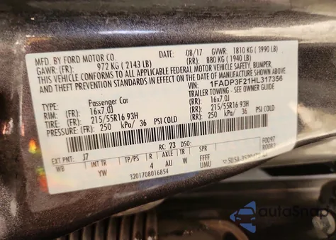 2017 Ford Focus Se z USA, uszkodzony, nr VIN 1FADP3F21HL317356